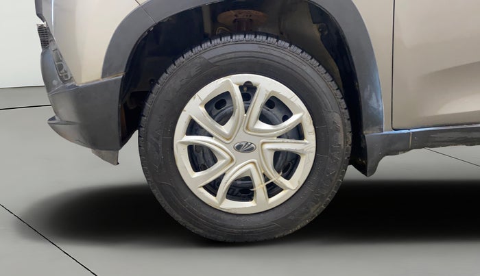 2017 Mahindra Kuv100 K4 6 STR, Petrol, Manual, 91,898 km, Left Front Wheel