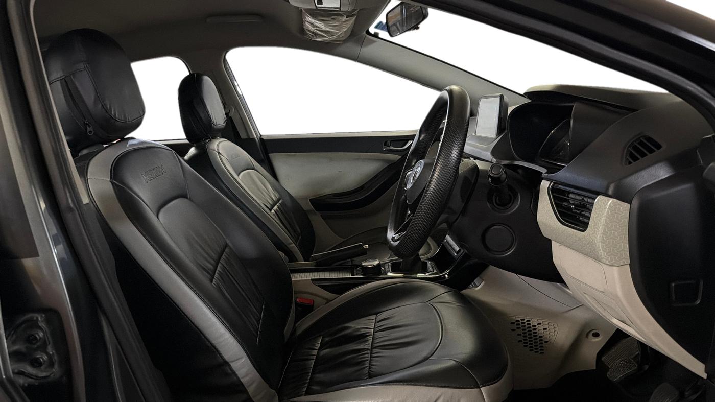2022 Tata NEXON XZ PLUS PETROL, Petrol, Manual, 50,156 km, Right Side Front Door Cabin