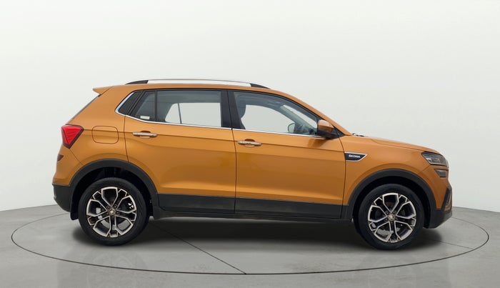2021 Skoda KUSHAQ STYLE 1.0L TSI AT, Petrol, Automatic, 28,029 km, Right Side View