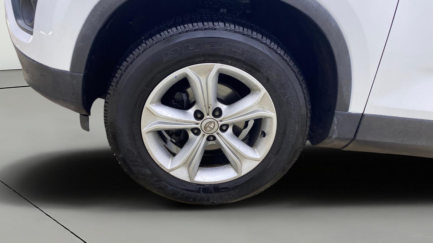 2020 Tata Harrier XZ 2.0L, Diesel, Manual, 76,170 km, Left Front Wheel