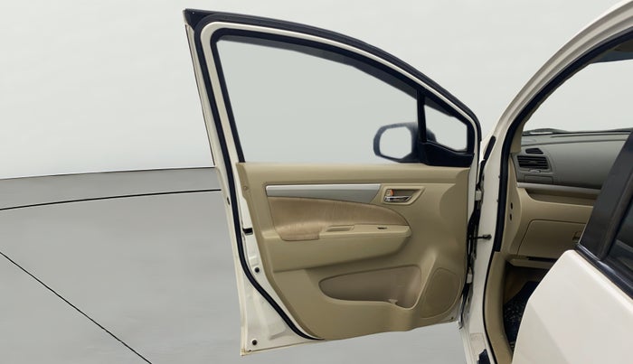 2015 Maruti Ertiga VXI, Petrol, Manual, 1,25,661 km, LHS Front Door