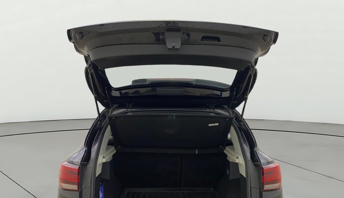 2022 MG ASTOR SUPER EX 1.5 MT, Petrol, Manual, 48,142 km, Boot Door Open