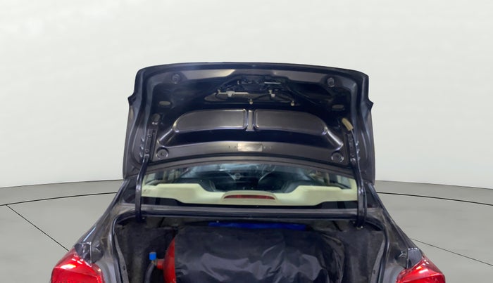 2015 Honda Amaze 1.2L I-VTEC S, CNG, Manual, 30,260 km, Boot Door Open