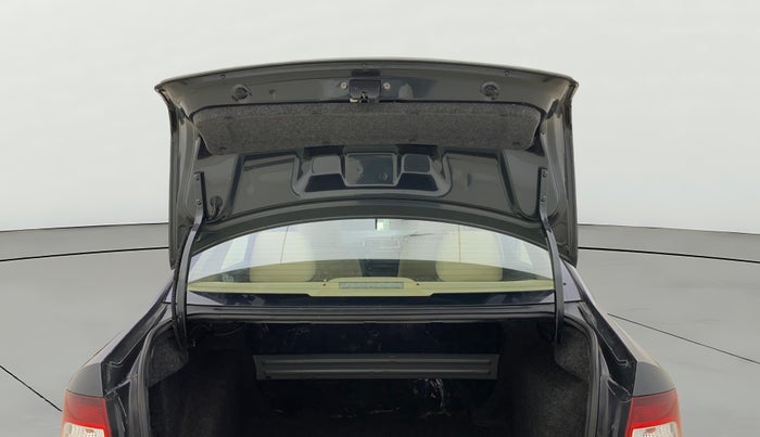 2017 Skoda Rapid STYLE 1.6 MPI AT, Petrol, Automatic, 78,050 km, Boot Door Open