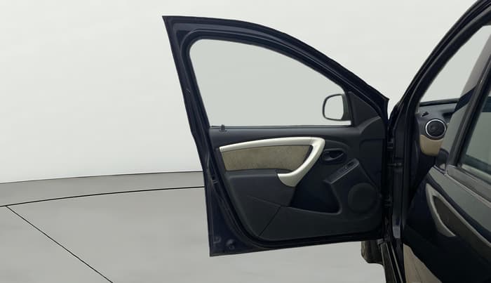 2014 Renault Duster RXL PETROL, Petrol, Manual, 38,093 km, LHS Front Door