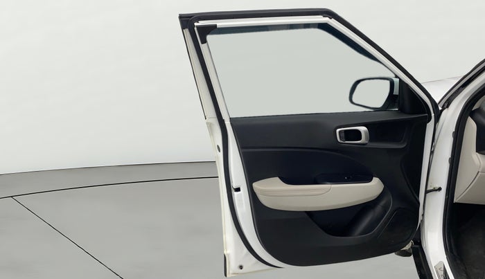 2023 Hyundai VENUE SX (O) 1.0 TURBO DCT, Petrol, Automatic, 43,845 km, LHS Front Door