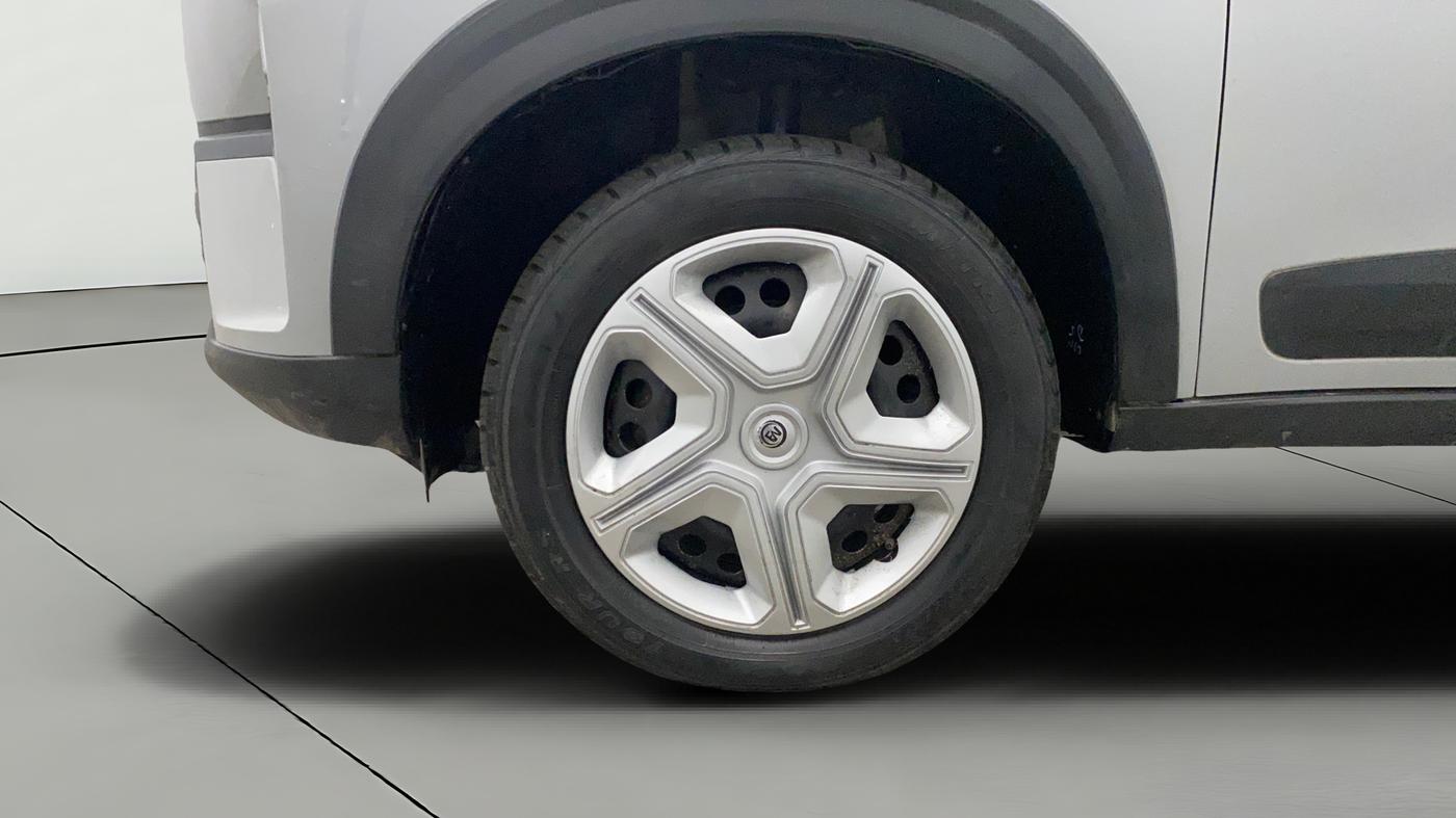 2024 Tata NEXON PURE 1.5 DIESEL, Diesel, Manual, 1,01,413 km, Left Front Wheel
