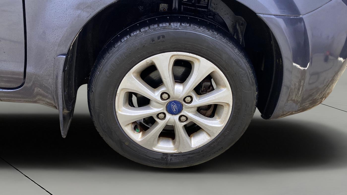 2014 Ford Fiesta TITANIUM DIESEL, Diesel, Manual, 85,803 km, Right Front Wheel