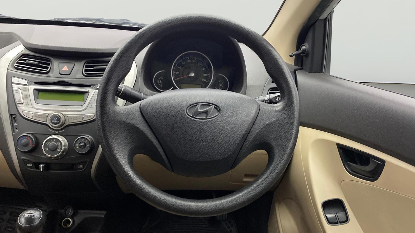 2013 Hyundai Eon MAGNA +, Petrol, Manual, 67,991 km, Steering Wheel Close Up
