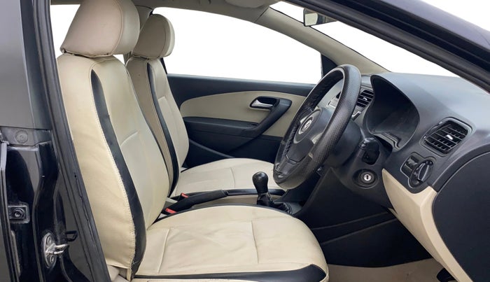 2014 Volkswagen Polo COMFORTLINE 1.2L, Diesel, Manual, 99,470 km, Right Side Front Door Cabin