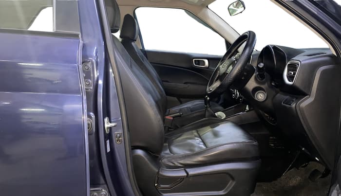 2020 Hyundai VENUE S 1.2, Petrol, Manual, 66,877 km, Right Side Front Door Cabin