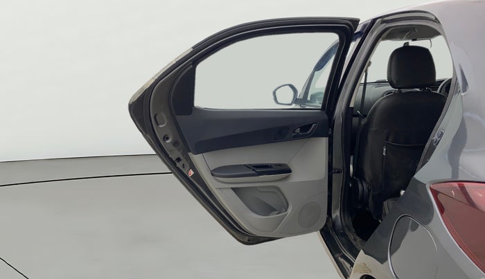 2022 Tata Tiago XT CNG, CNG, Manual, 75,705 km, LHS Rear Door