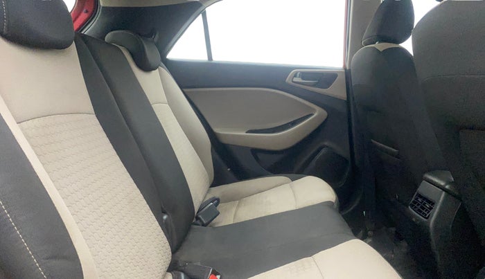 2017 Hyundai Elite i20 ASTA 1.2 (O), Petrol, Manual, 60,742 km, Right Side Rear Door Cabin