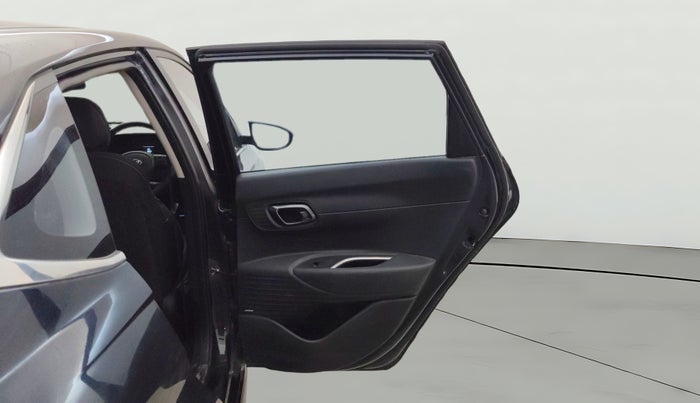 2023 Hyundai NEW I20 ASTA (O) 1.2 AT, Petrol, Automatic, 1,03,006 km, RHS Rear Door