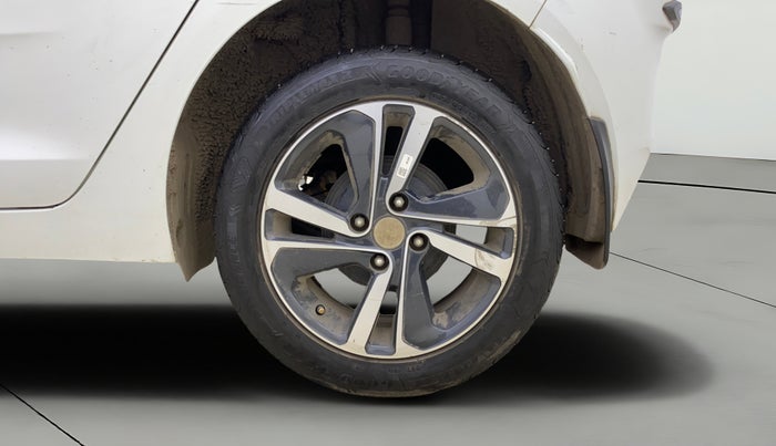 2023 Tata ALTROZ XZ PLUS SUNROOF CNG, CNG, Manual, 37,727 km, Left Rear Wheel