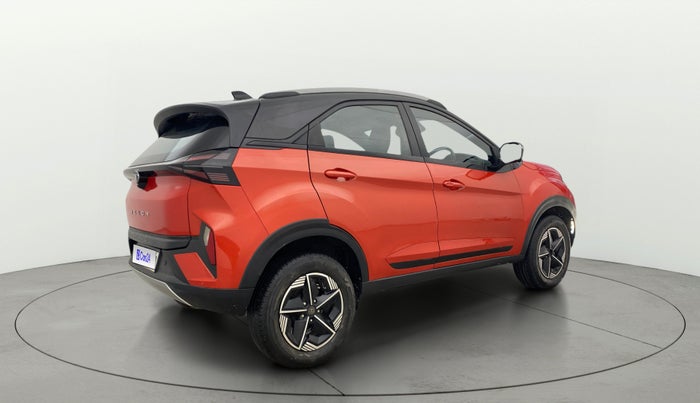 2023 Tata NEXON FEARLESS + SUNROOF AMT DUAL TONE 1.5 DIESEL, Diesel, Automatic, 15,482 km, Right Back Diagonal