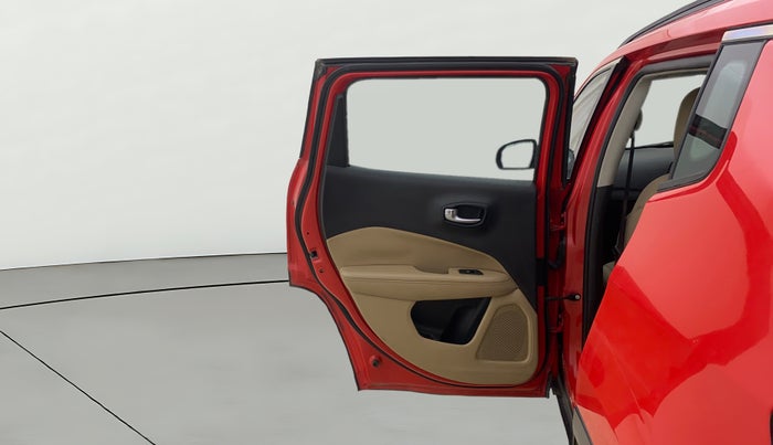 2017 Jeep Compass LONGITUDE (O) 2.0 DIESEL, Diesel, Manual, 1,07,738 km, LHS Rear Door