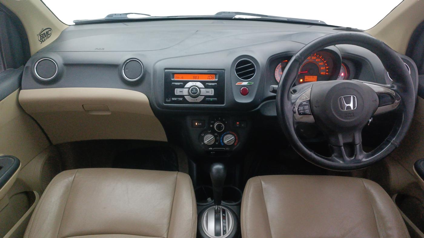 2014 Honda Brio VX AT, Petrol, Automatic, 75,518 km, Dashboard