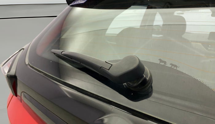 2020 Tata NEXON XZ PLUS (O) DIESEL DUAL TONE, Diesel, Manual, 93,897 km, Rear Wiper