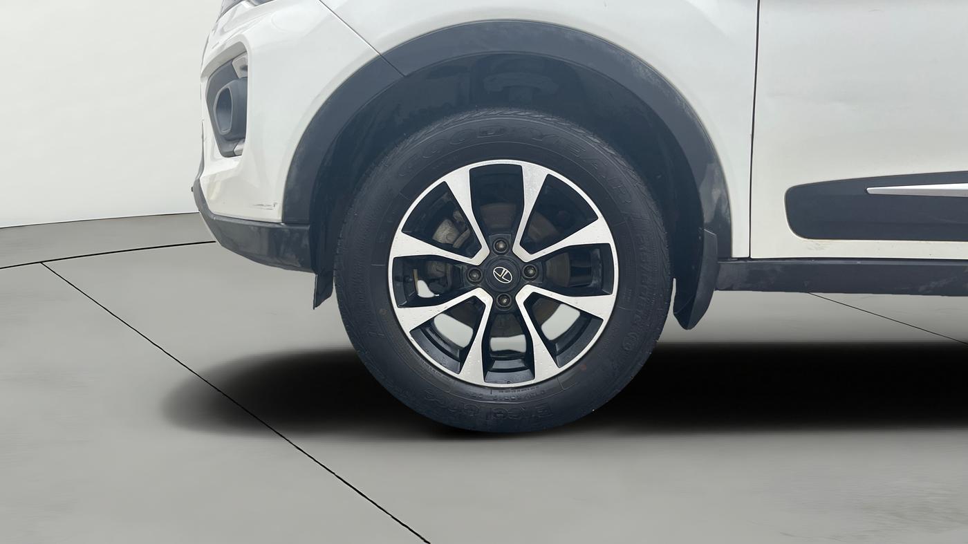 2021 Tata NEXON XZ PLUS PETROL SUNROOF, Petrol, Manual, 37,153 km, Left Front Wheel