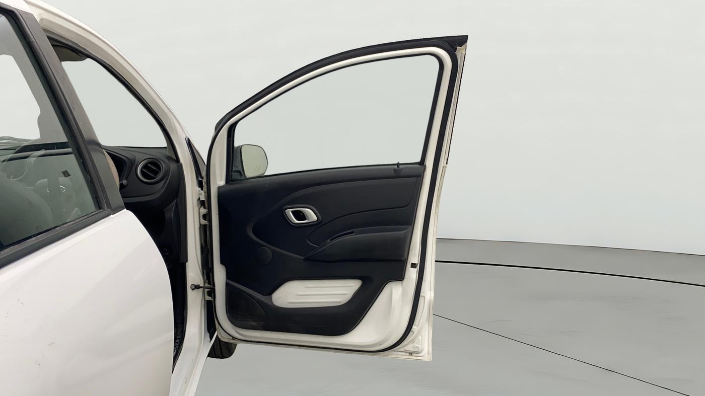 2018 Datsun Redi Go T (O), Petrol, Manual, 71,047 km, RHS Front Door