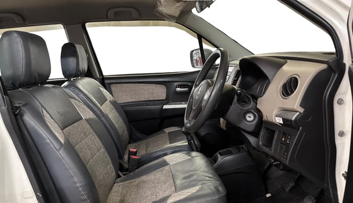 2015 Maruti Wagon R 1.0 VXI, Petrol, Manual, 53,423 km, Right Side Front Door Cabin