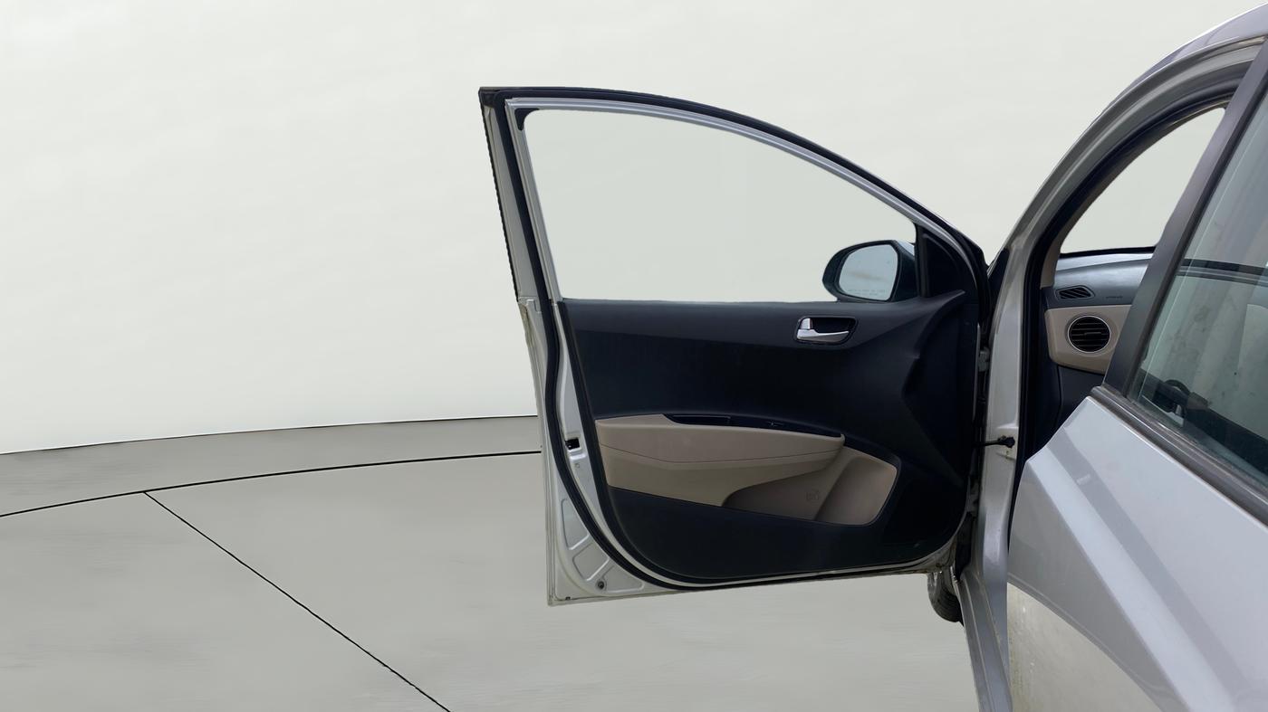 2015 Hyundai Xcent SX AT 1.2 (O), Petrol, Automatic, 19,691 km, LHS Front Door