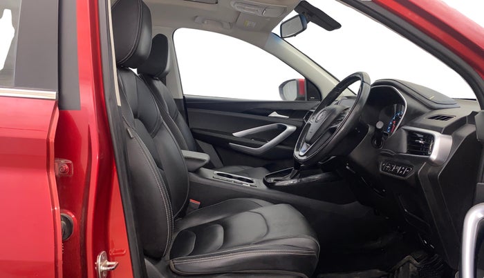 2019 MG HECTOR SHARP 1.5 DCT PETROL, Petrol, Automatic, 85,988 km, Right Side Front Door Cabin