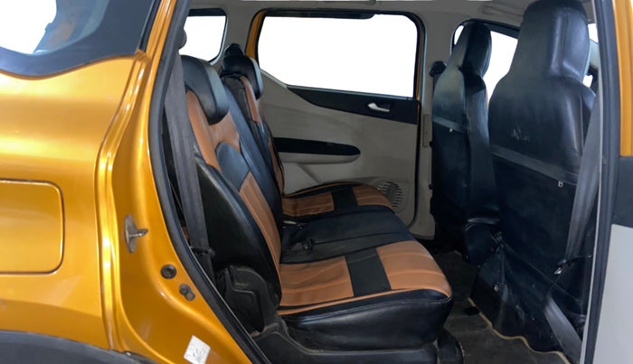 2019 Renault TRIBER RXZ, Petrol, Manual, 33,982 km, Right Side Rear Door Cabin