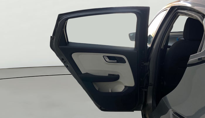 2022 Tata ALTROZ XZ PETROL, Petrol, Manual, 13,803 km, LHS Rear Door