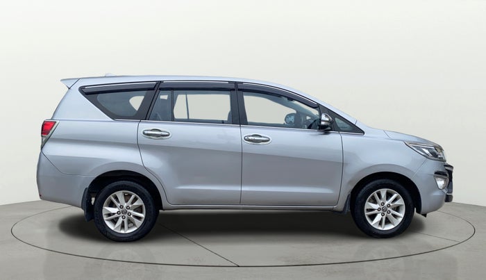 2016 Toyota Innova Crysta 2.4 VX 8 STR, Diesel, Manual, 67,078 km, Right Side View