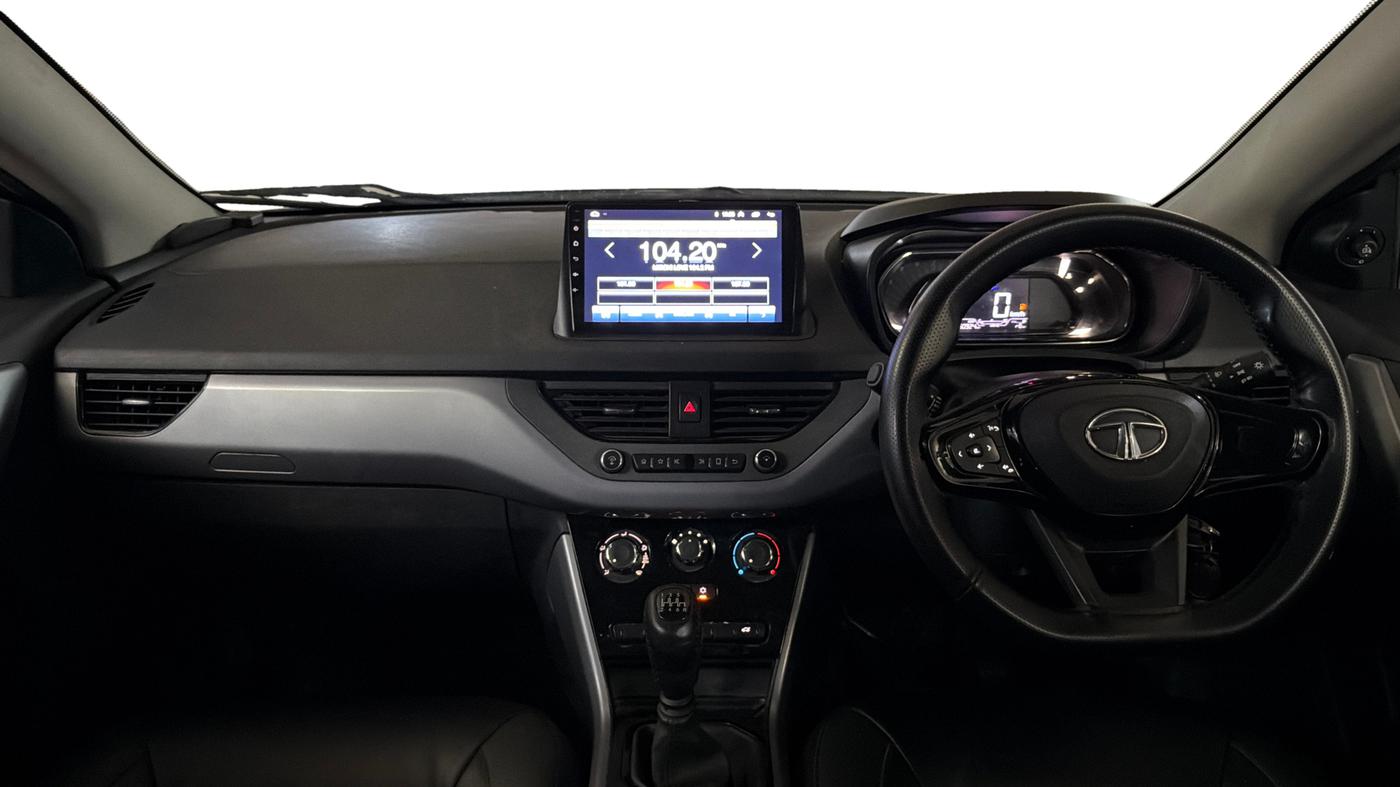 2020 Tata NEXON XM SUNROOF PETROL, Petrol, Manual, 50,912 km, Dashboard