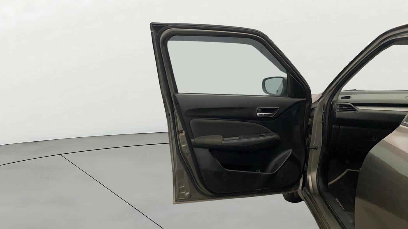 2023 Maruti Swift VXI, Petrol, Manual, 38,329 km, LHS Front Door