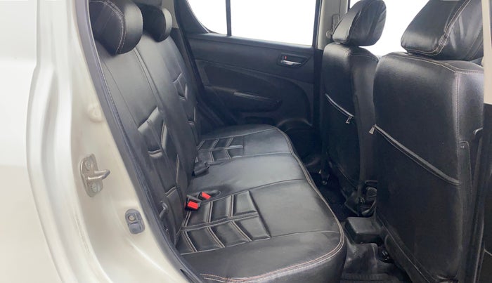 2016 Maruti Swift ZXI, Petrol, Manual, 1,05,195 km, Right Side Rear Door Cabin