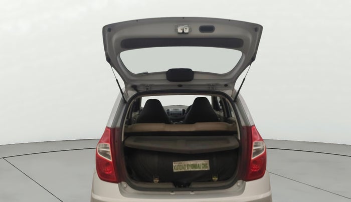 2014 Hyundai i10 SPORTZ 1.1, CNG, Manual, 99,114 km, Boot Door Open