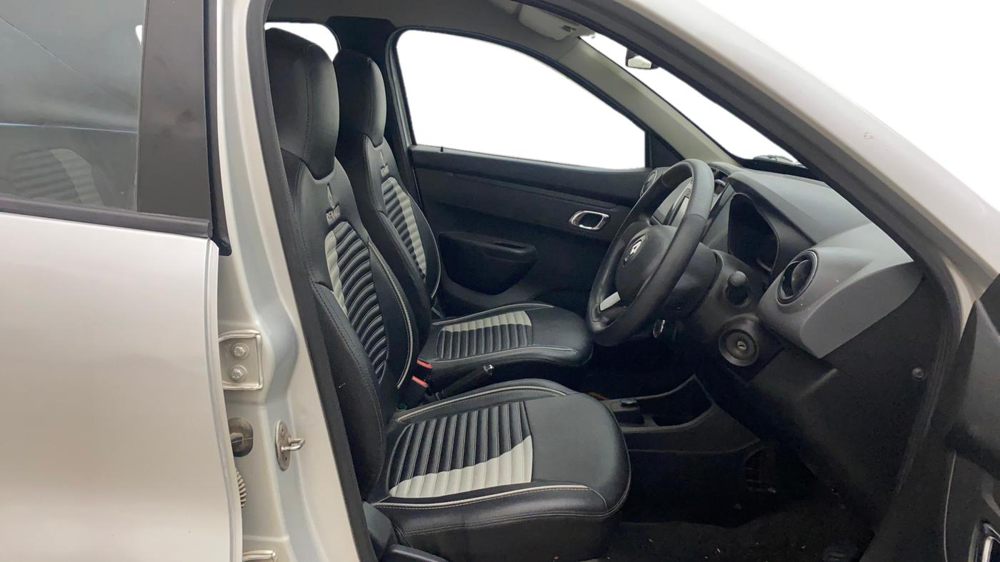 2018 Renault Kwid RXT 1.0 AMT (O), Petrol, Automatic, 61,808 km, Right Side Front Door Cabin