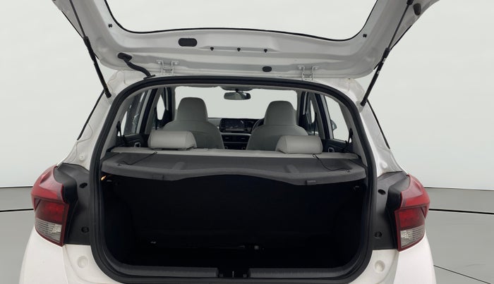 2025 Hyundai GRAND I10 NIOS SPORTZ AMT 1.2 KAPPA VTVT, Petrol, Automatic, 8,510 km, Boot Open Zoomed View