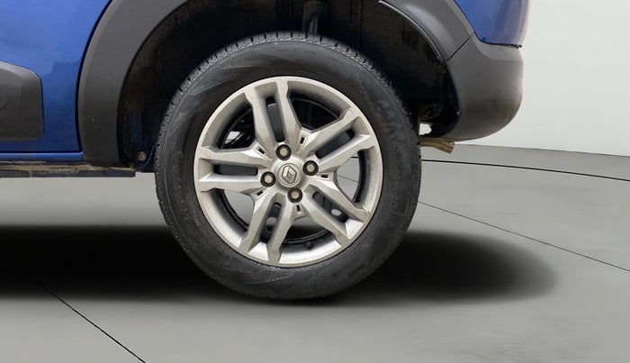 2021 Renault TRIBER RXZ DUAL TONE, Petrol, Manual, 25,482 km, Left Rear Wheel