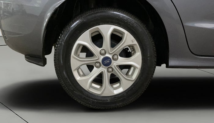 2017 Ford Figo Aspire TITANIUM 1.2 PETROL, Petrol, Manual, 27,734 km, Right Rear Wheel