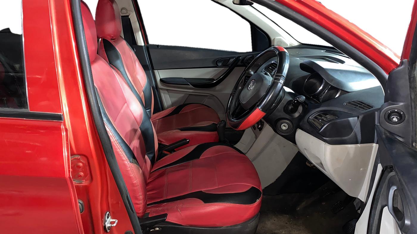 2019 Tata Tiago XZ PETROL, Petrol, Manual, 29,667 km, Right Side Front Door Cabin