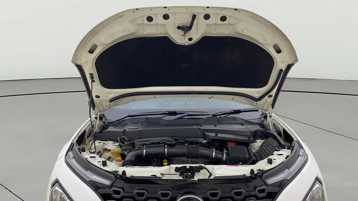 2023 Tata Harrier XTA 2.0L KRYOTEC PLUS, Diesel, Automatic, 1,06,808 km, Open Bonet