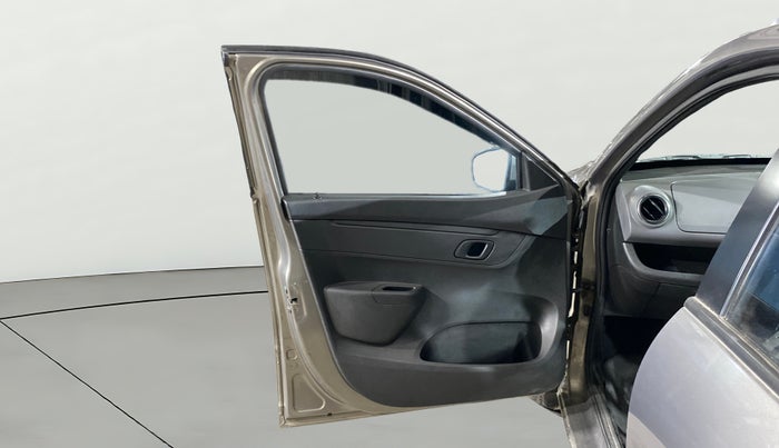 2017 Renault Kwid RXT 1.0, Petrol, Manual, 19,165 km, LHS Front Door