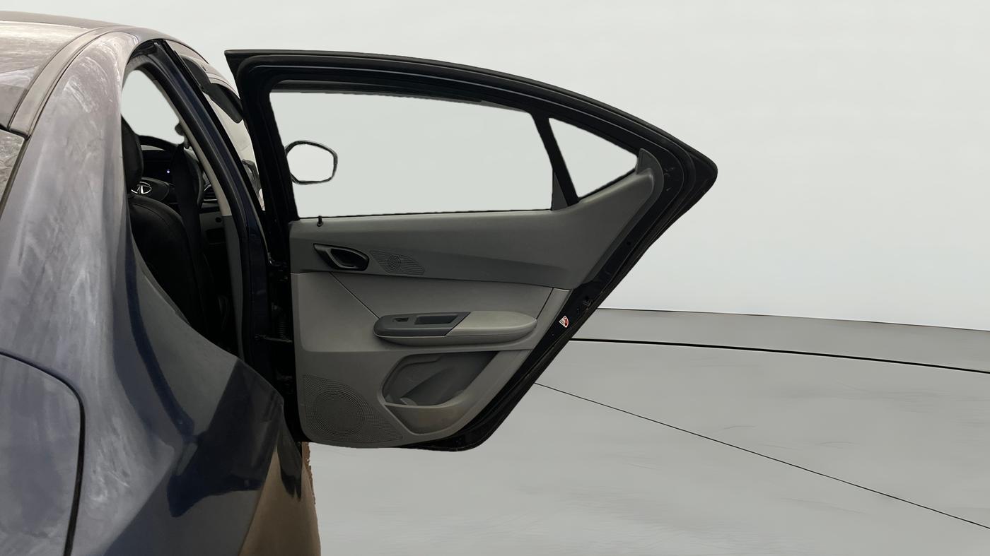 2022 Tata TIGOR XZ CNG, CNG, Manual, 91,707 km, RHS Rear Door