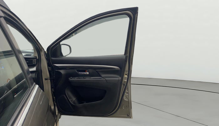 2021 Maruti XL6 ALPHA MT, Petrol, Manual, 54,293 km, RHS Front Door