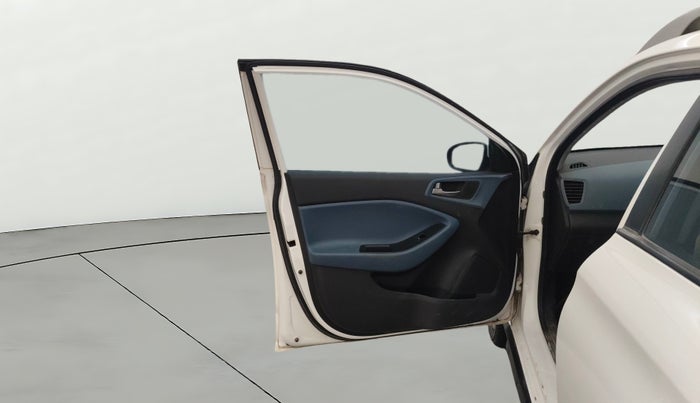 2015 Hyundai i20 Active 1.2 S, Petrol, Manual, 1,00,416 km, LHS Front Door