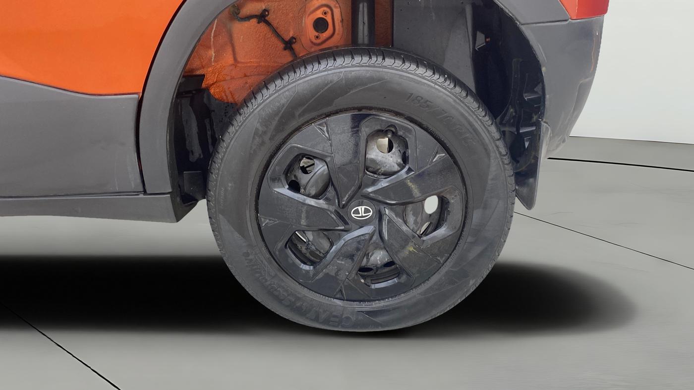 2024 Tata PUNCH ADVENTURE RHYTHM PACK AMT, Petrol, Automatic, 22,360 km, Left Rear Wheel