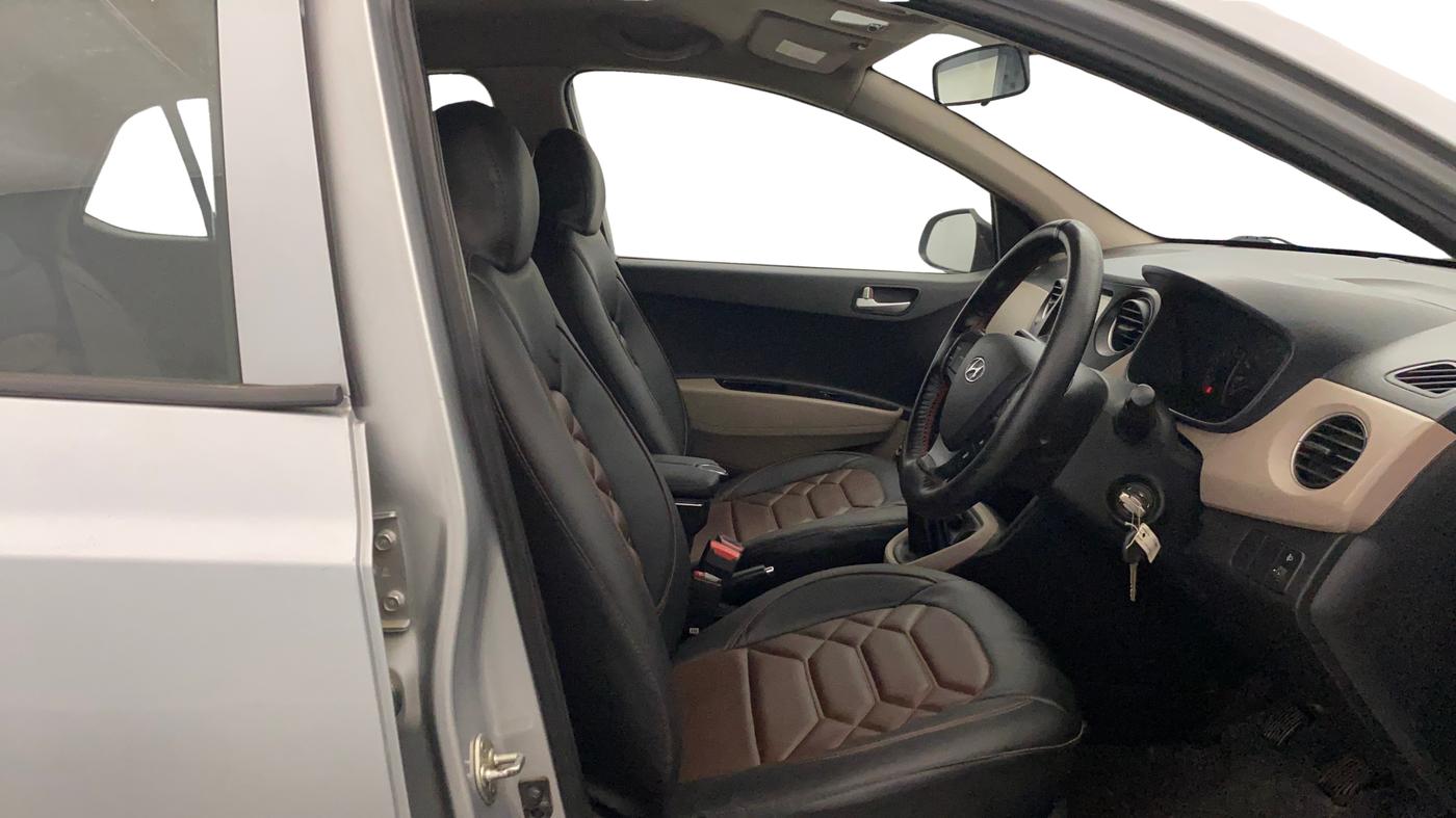2018 Hyundai Grand i10 SPORTZ 1.2 KAPPA VTVT, Petrol, Manual, 93,989 km, Right Side Front Door Cabin