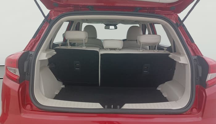 2022 Mahindra XUV300 W8 (O) 1.2 PETROL AMT, Petrol, Automatic, 12,444 km, Boot Open Zoomed View