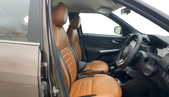 2024 Nissan MAGNITE XV Premium AMT, Petrol, Automatic, 18,038 km, Right Side Front Door Cabin