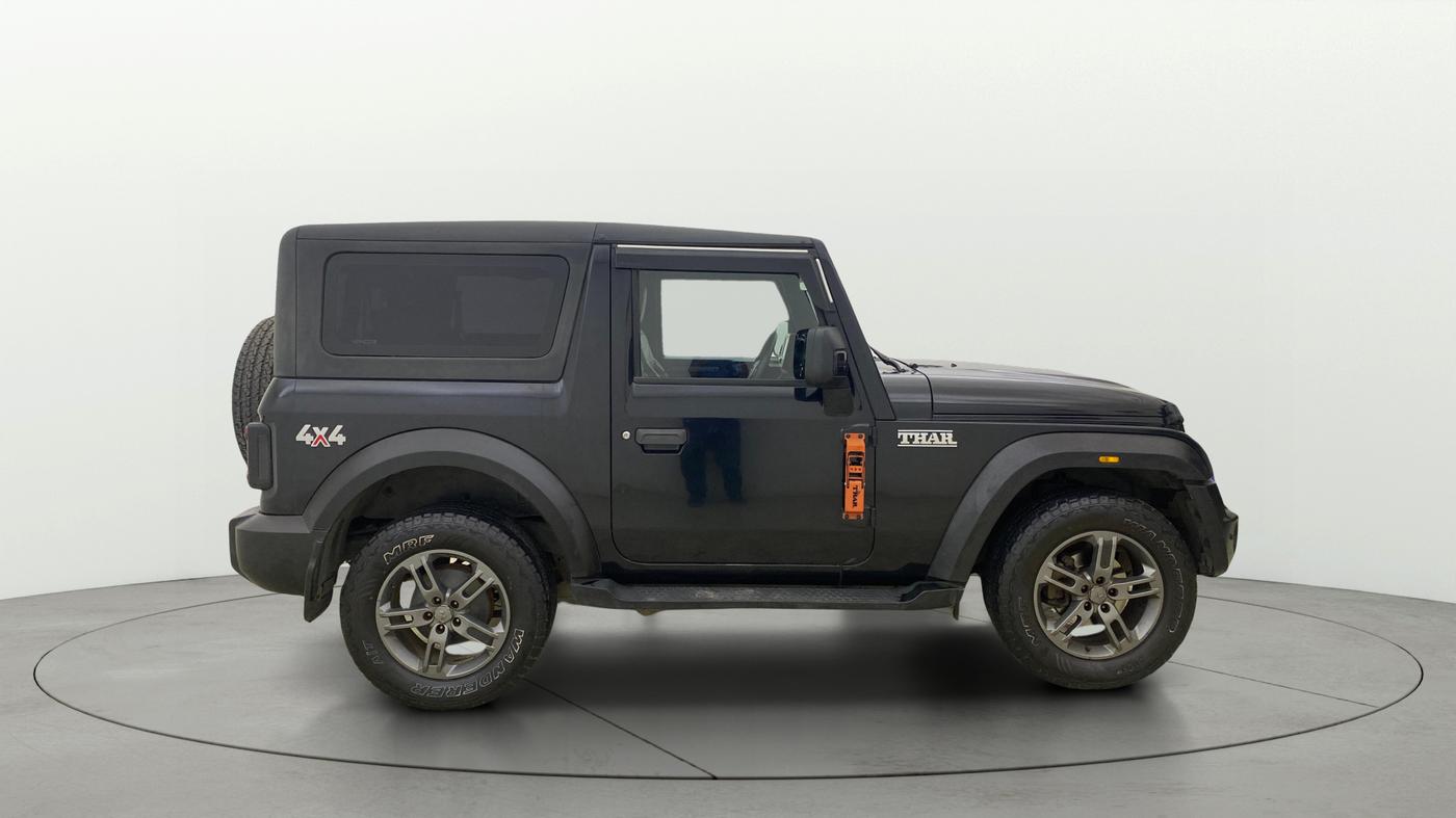 2023 Mahindra Thar LX D AT 4WD HT, Diesel, Automatic, 34,028 km, Right Side View